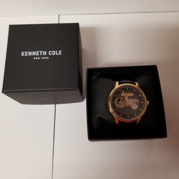 Kenneth Cole Wristwatch - Picture 5 of 5